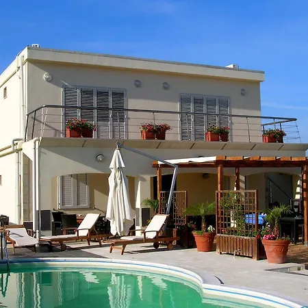 La Dimora Di Giuseppe Bed & Breakfast 3*